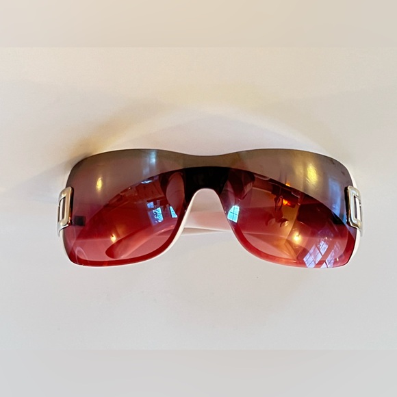 Designer Sunglasses - Picture 4 of 16